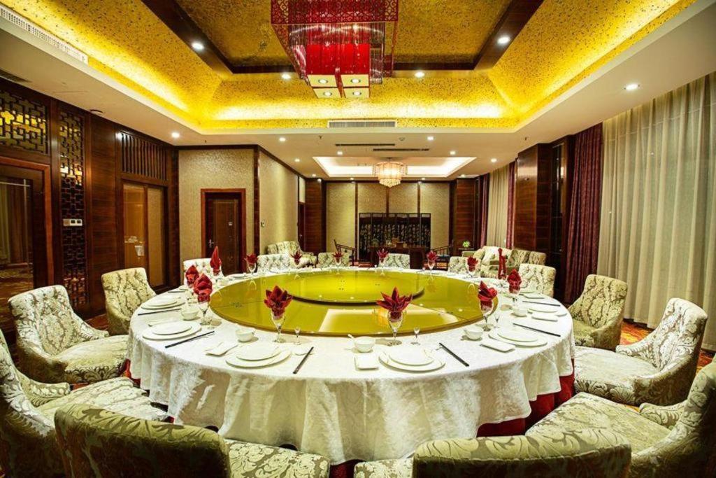 Zhengzhou Airport Hotel Exterior foto